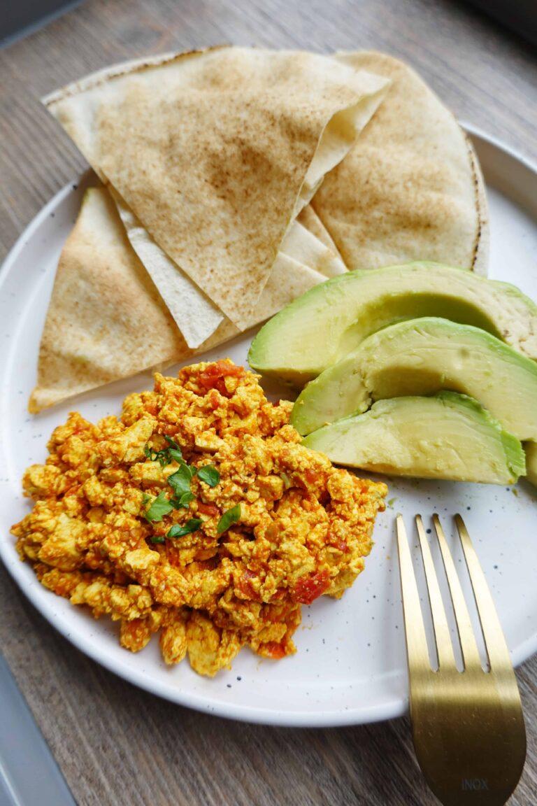 Vegan Baith Tamat (Arab Tofu Scramble with Tomatoes) from Kuwait