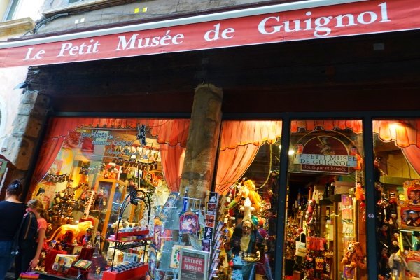 le petit musee de guignol museum lyon
