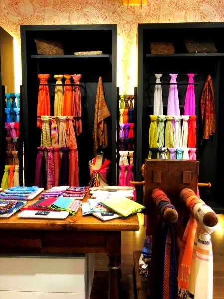 Maison des Canuts silk croix rousse lyon