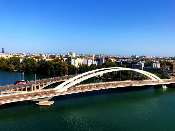 musee confluence lyon rooftop