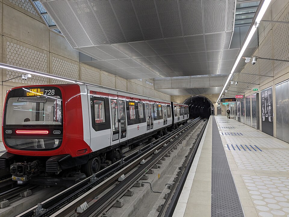 Lyon 7e Station de métro Jean Jaurès Nouvelle rame MPL 16 (1)