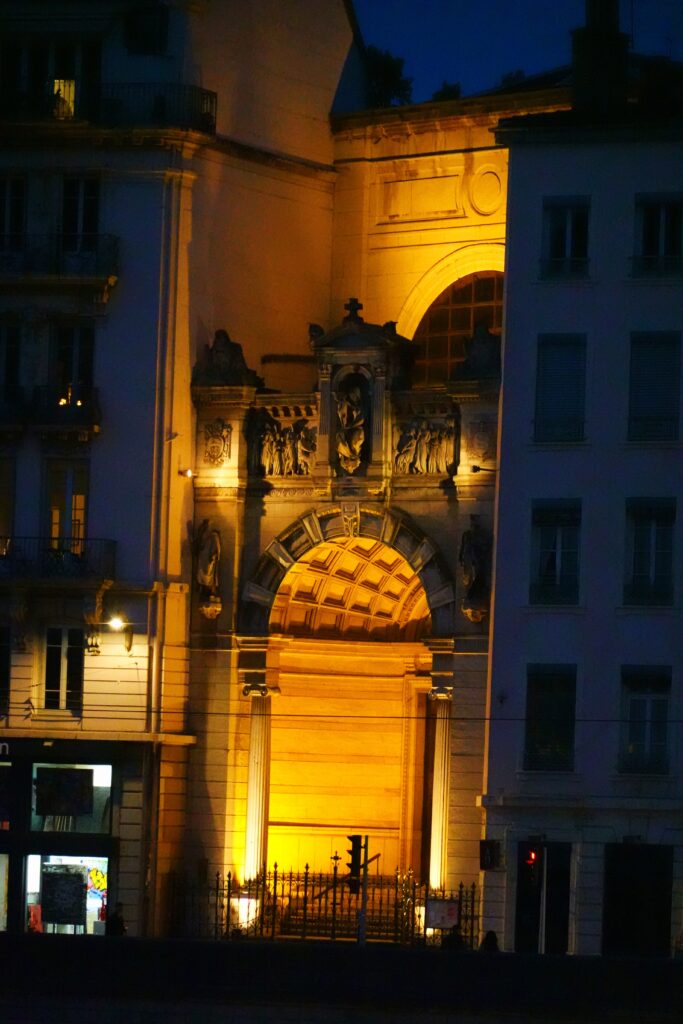 Eglise Notre Dame Saint Vincent lyon secret hidden gems
