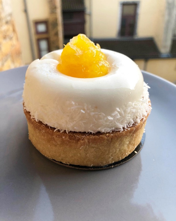 lyon vegan bakery lyontrip patisserie zoi cafe patisserie vegan food croix rousse