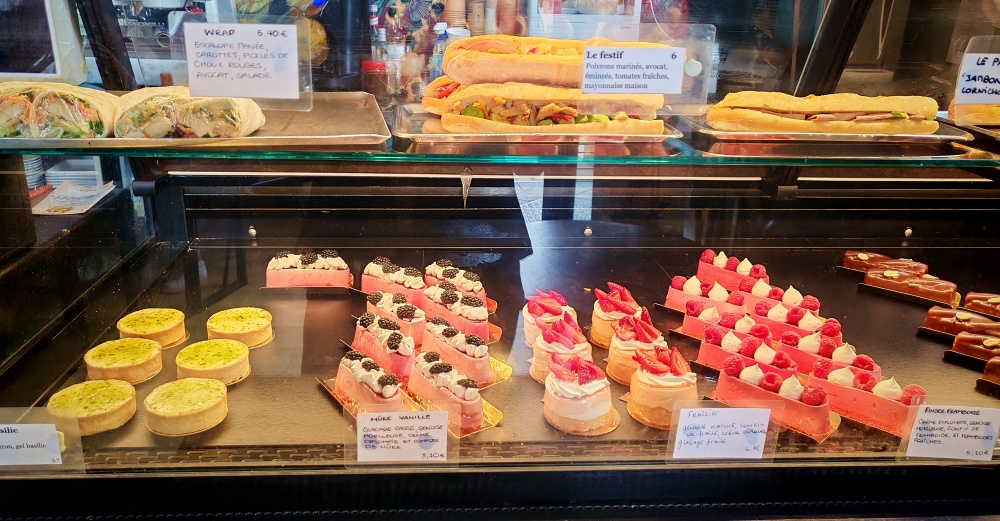 lyon vegan bakery lyontrip patisserie zoi cafe patisserie croix rousse vegan food