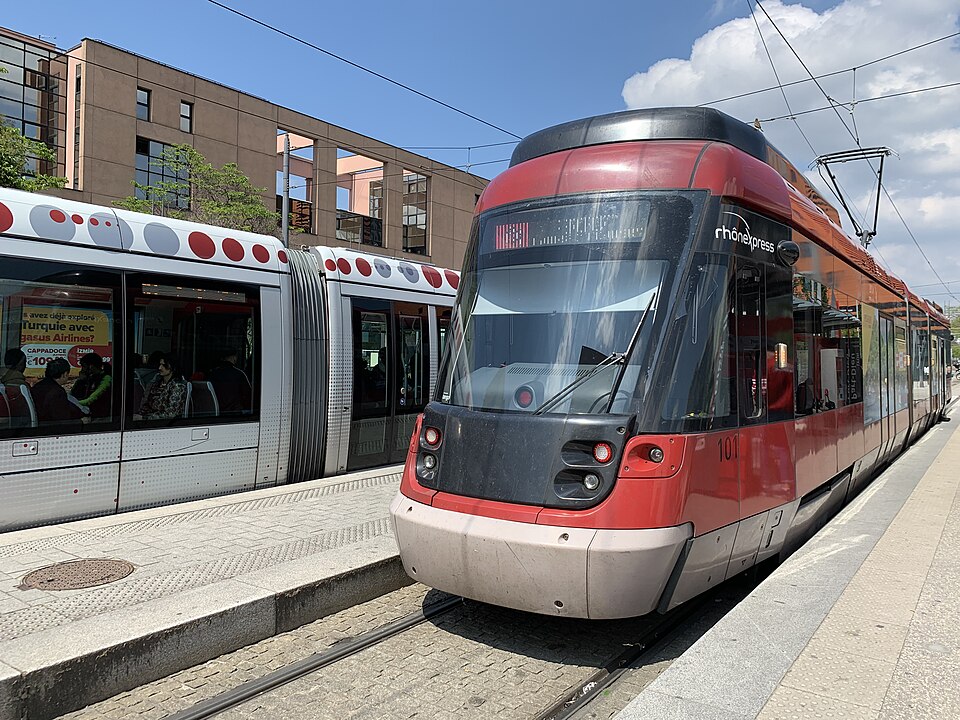 Rhône Express lyon train