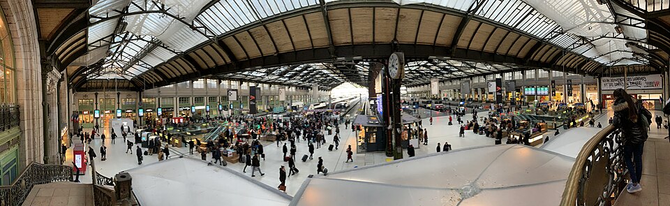 inside gare de Lyon
